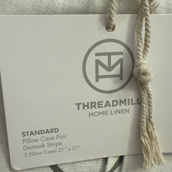 Threadmill Standard 2 Pillowcases 100% Cotton Damask Dark Gray Striped - Picture 8 of 8